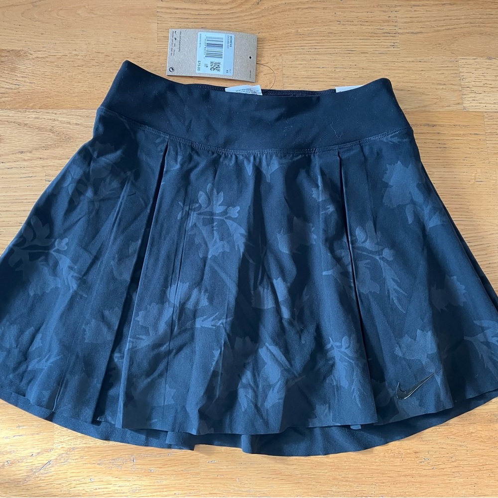 Nike Women's Black Pleated Skort XS Golf Tennis Pickleball